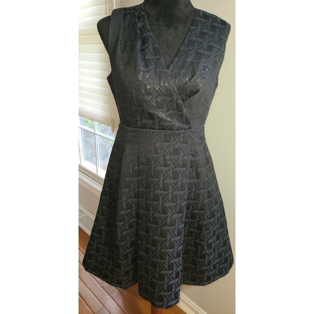 Kirna Zabete Dress in Black‎ with Metallic Detail Sleeveless V-neck Size 8